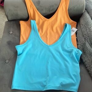 2 New Hollister Tanks